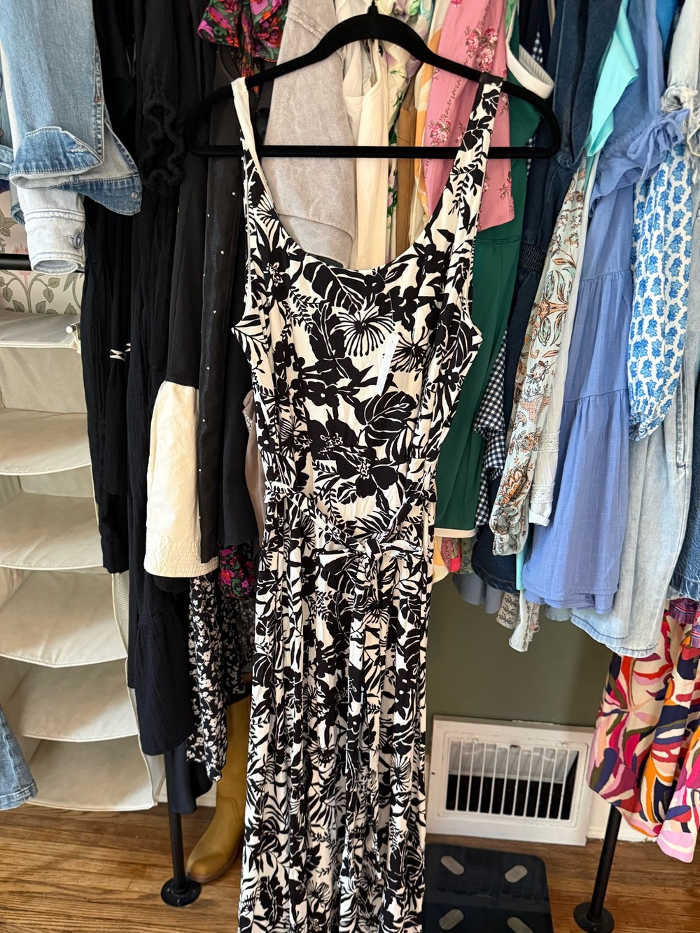 NWT Loft Black and White Tropical Floral Maxi Dress - Size XL